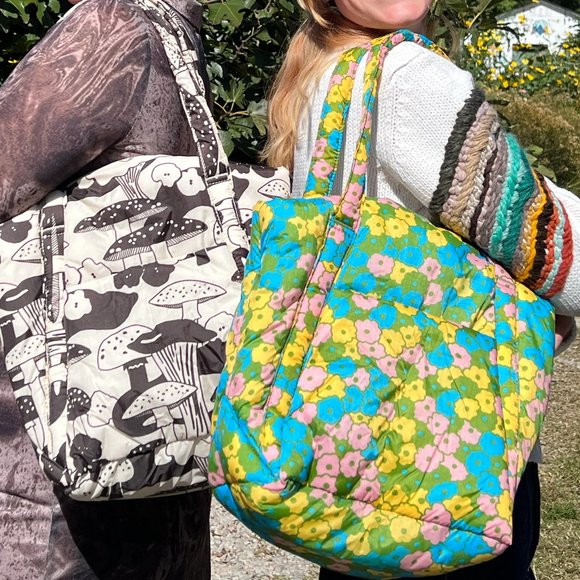 NWOT BAGGU Puffy Mini Tote Flowerbed - Picture 9 of 9